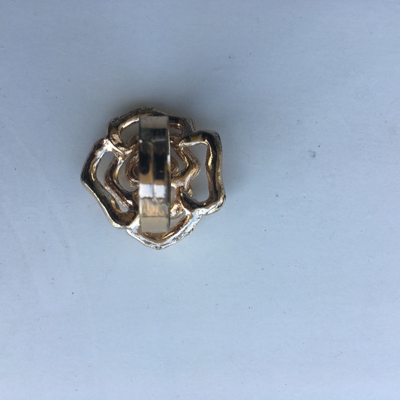 Aldo Floral Ring - Picture 3 of 3